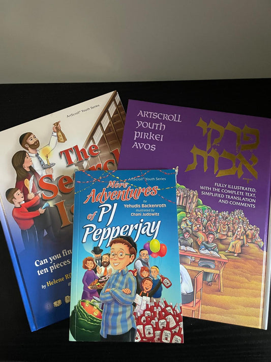 C07 - Set of 3 Kids Books